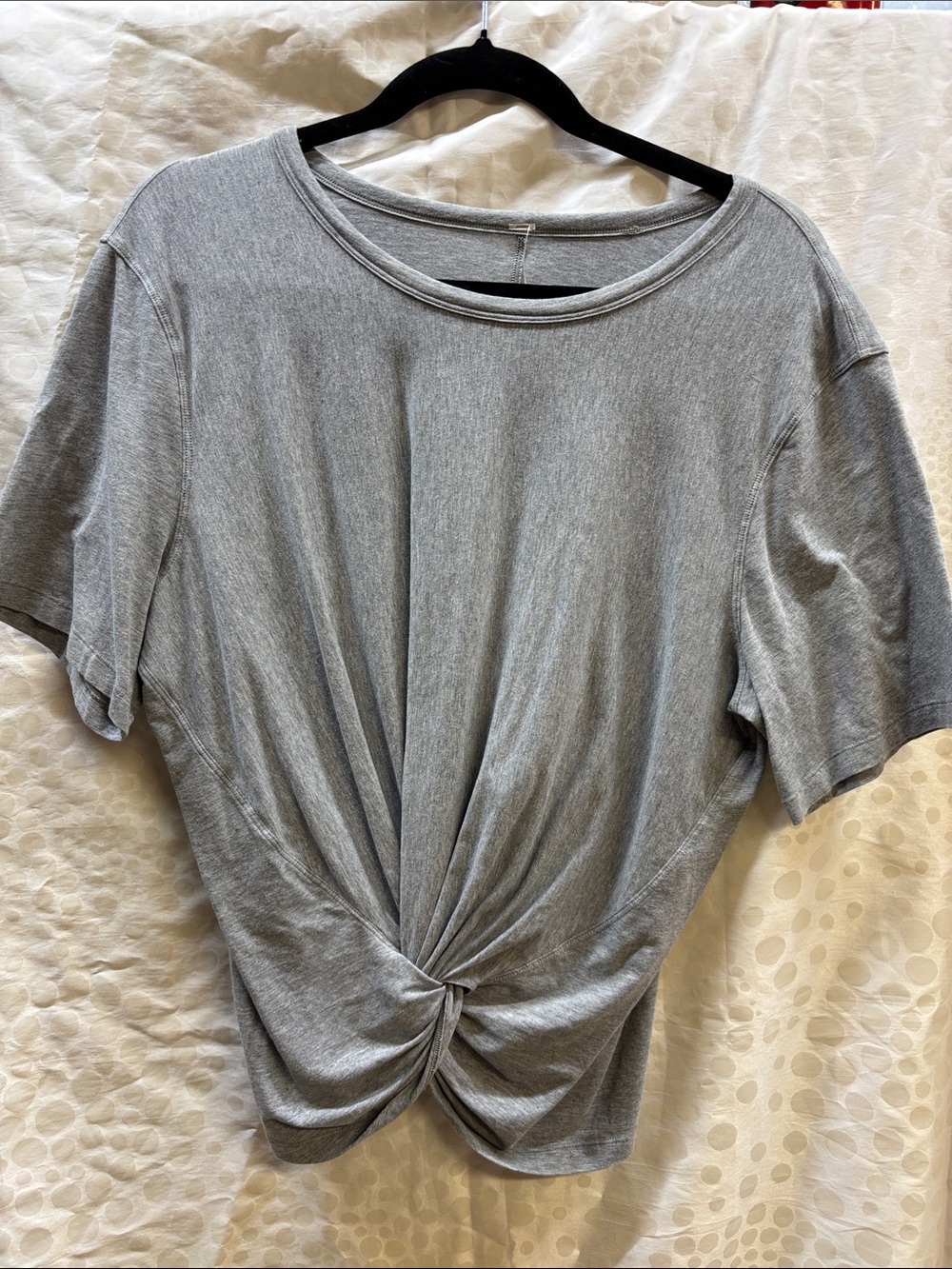 104 - Lululemon Crescent Tee in Heathered Medium Grey.